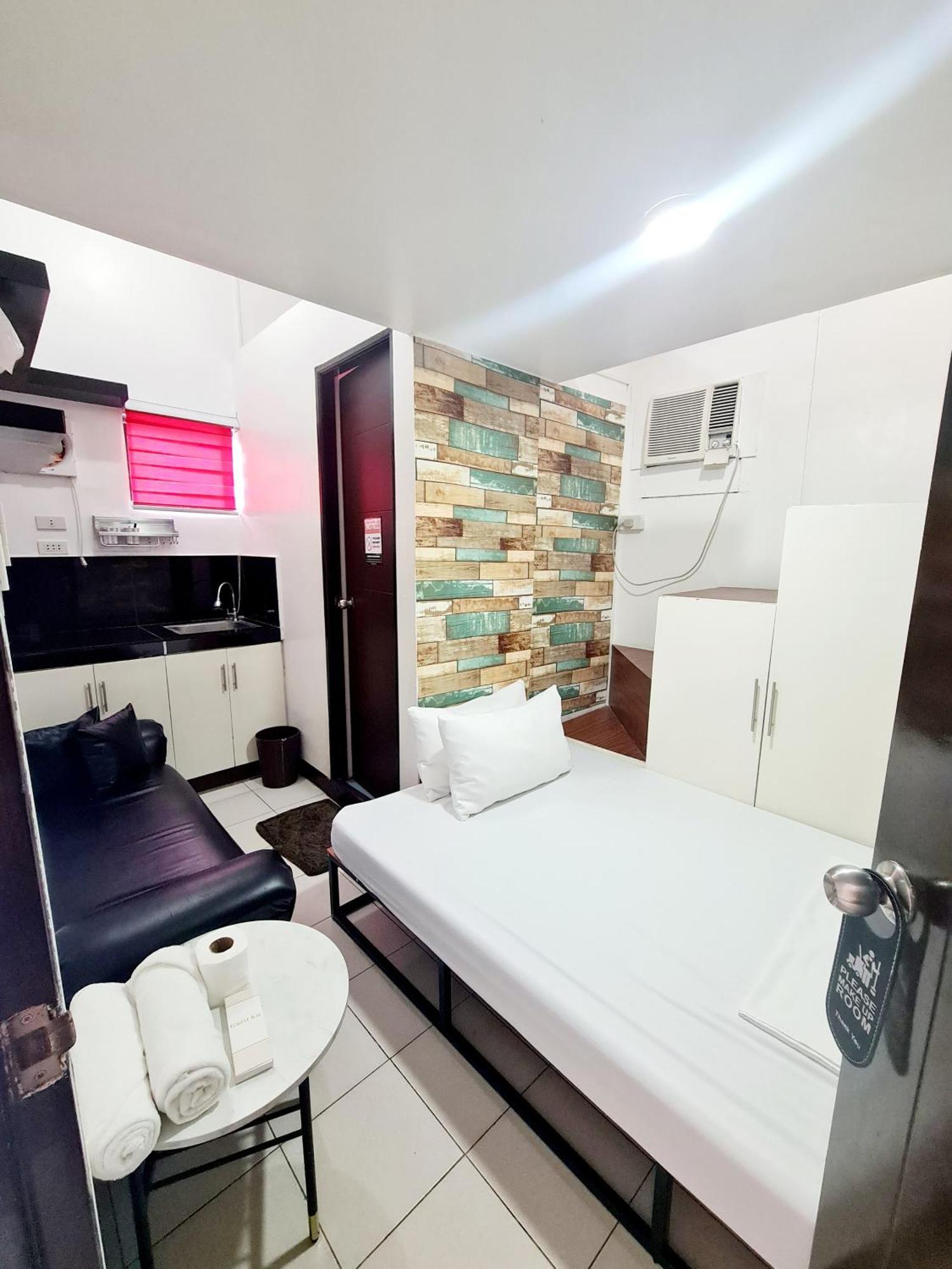 Dasma Lofts Hotel Near Dela Salle Dasma Dasmarinas Kültér fotó